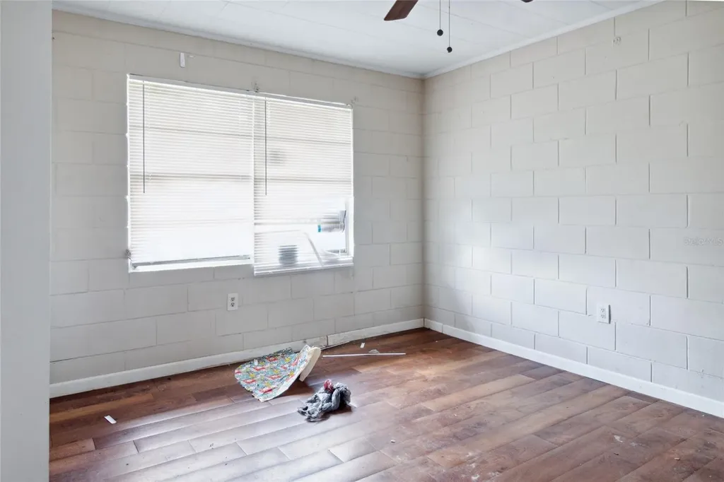 649 W Base Street Madison FL 32340