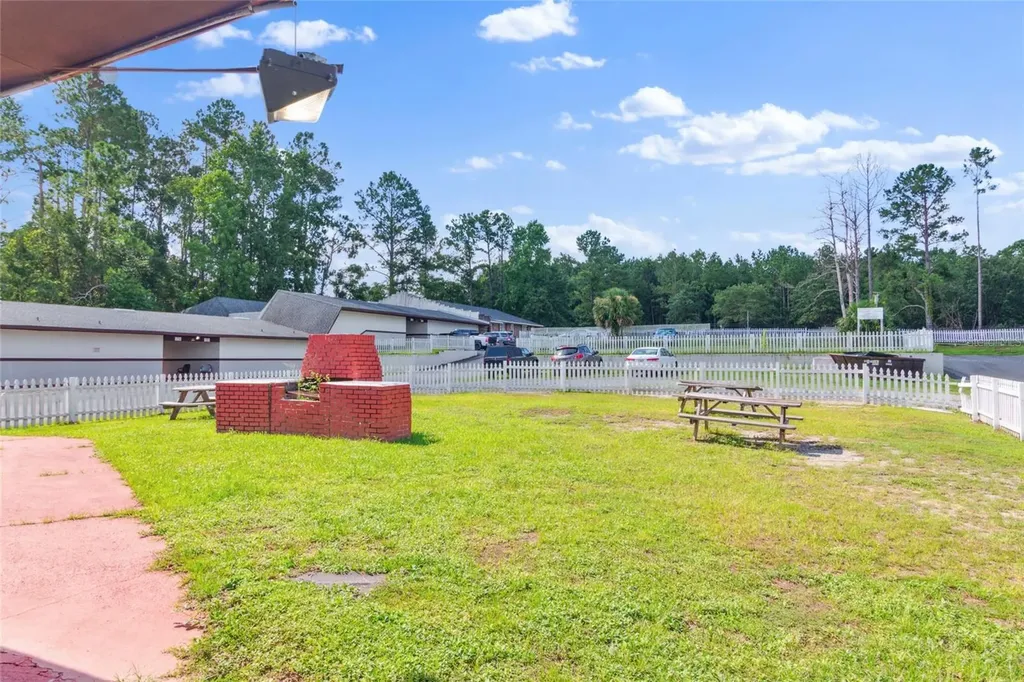 649 W Base Street Madison FL 32340