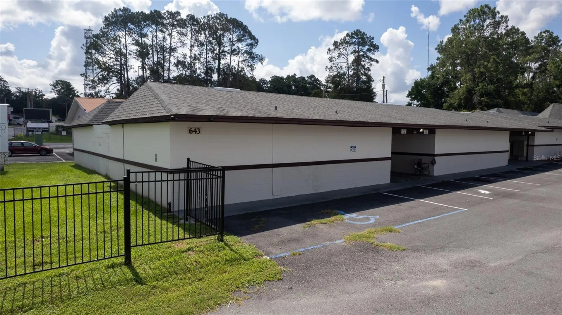 649 W Base Street Madison FL 32340