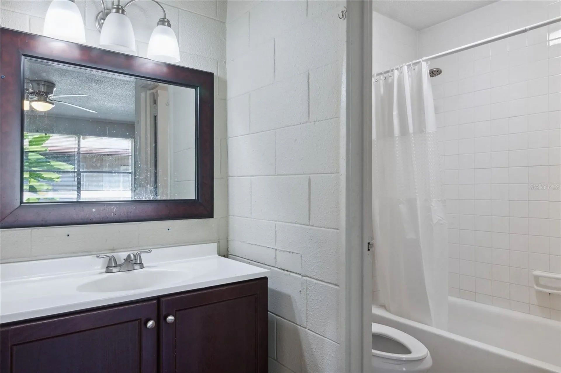 649 W Base Street Madison FL 32340