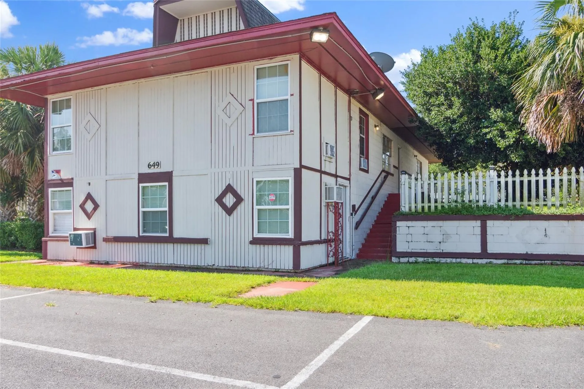 649 W Base Street Madison FL 32340