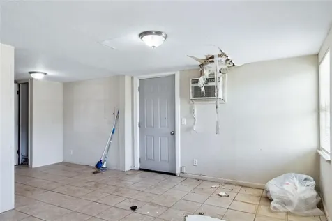 649 W Base Street Madison FL 32340