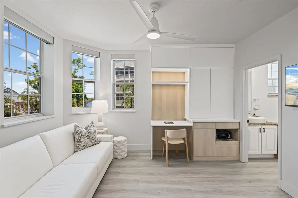 1260 Dolphin Bay Way Sarasota FL 34242