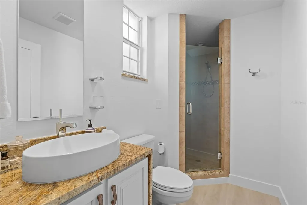 1260 Dolphin Bay Way Sarasota FL 34242