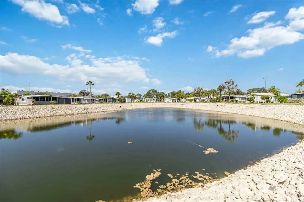 104 Via Veneto Venice FL 34285