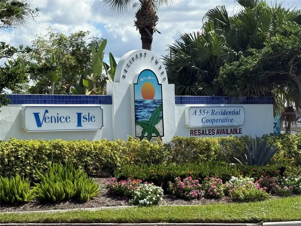 104 Via Veneto Venice FL 34285