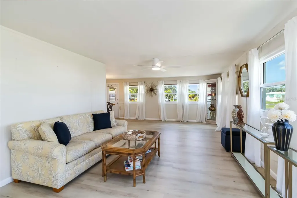 104 Via Veneto Venice FL 34285