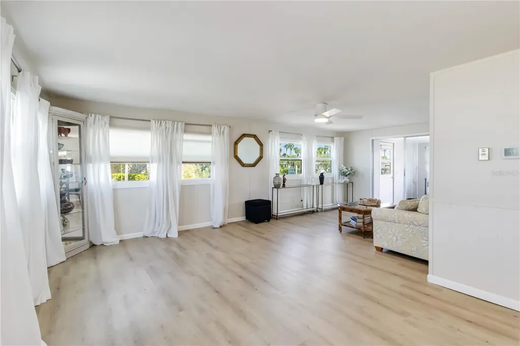 104 Via Veneto Venice FL 34285