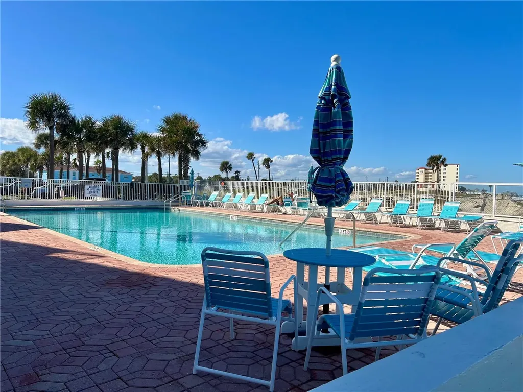 935 S Atlantic Avenue Daytona Beach FL 32118