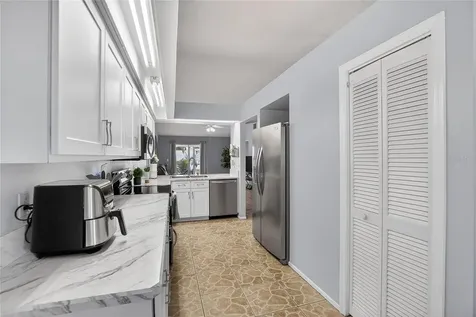 11005 Kenbrook Drive Riverview FL 33578