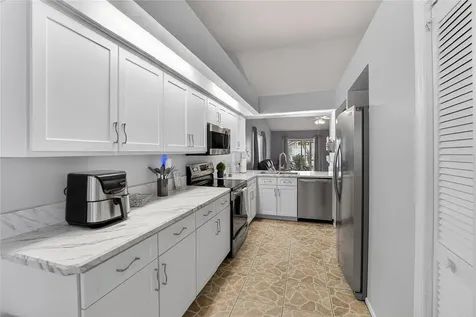 11005 Kenbrook Drive Riverview FL 33578