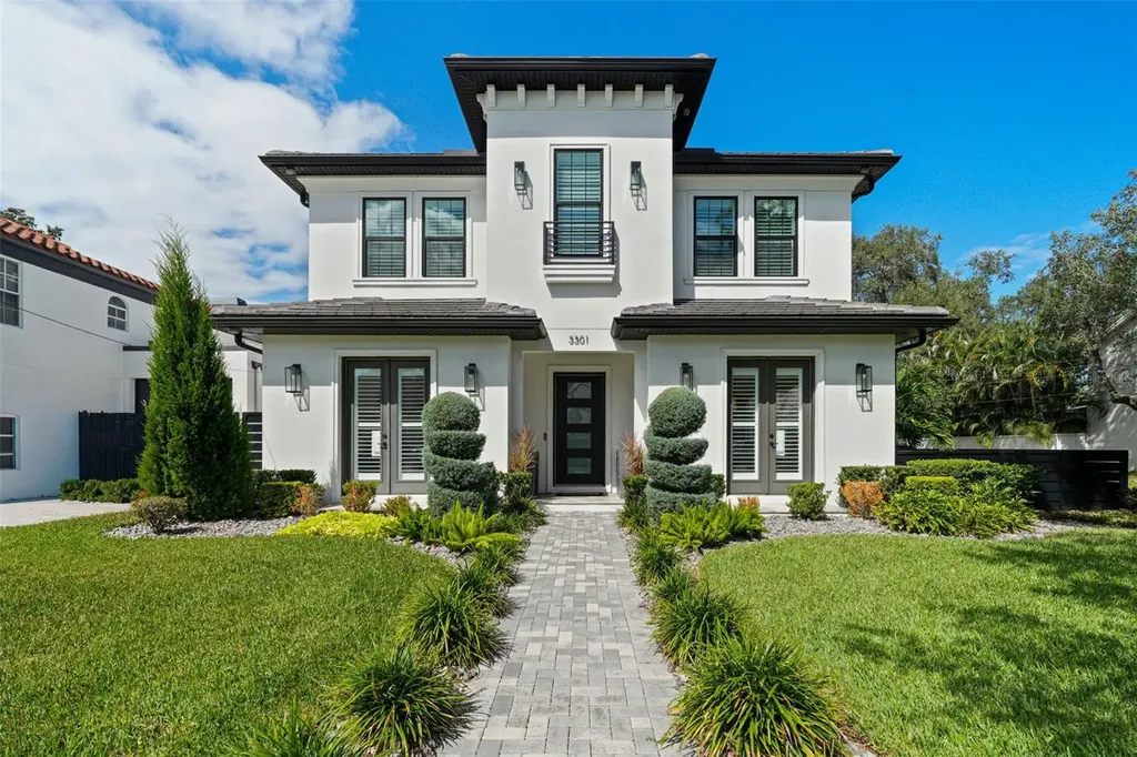 3301 W Lawn Avenue Tampa FL 33611