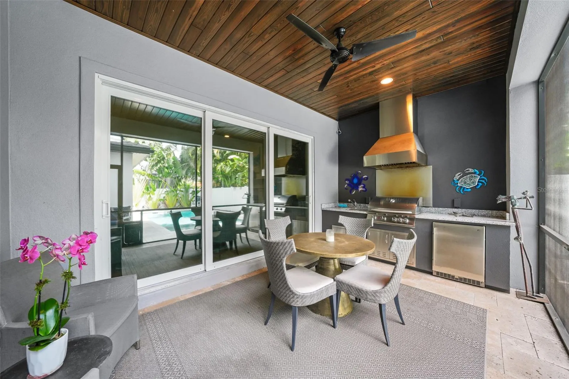 3301 W Lawn Avenue Tampa FL 33611