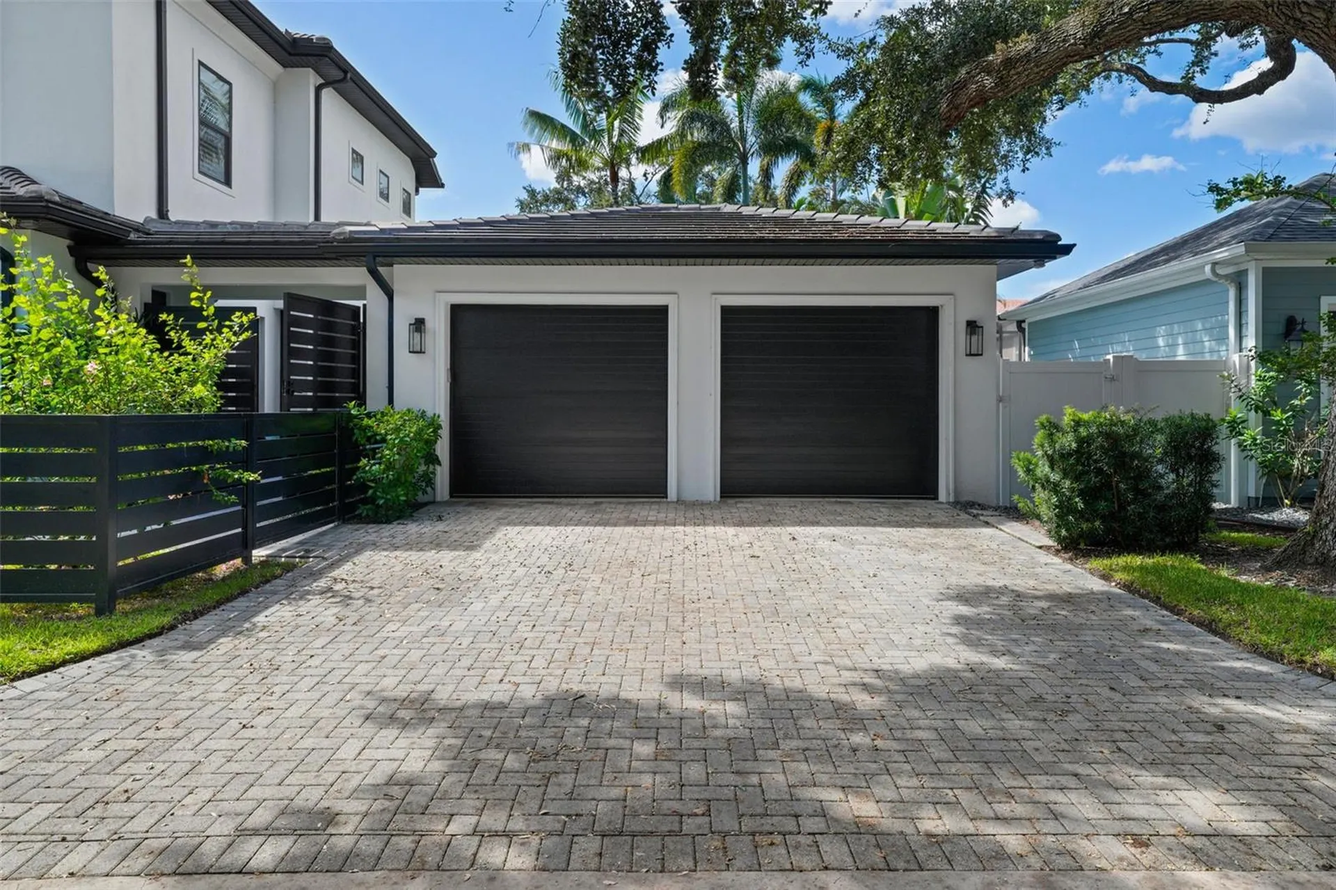 3301 W Lawn Avenue Tampa FL 33611