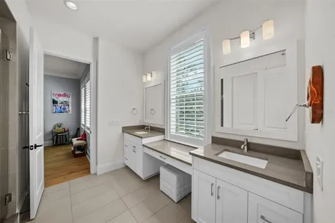 3301 W Lawn Avenue Tampa FL 33611
