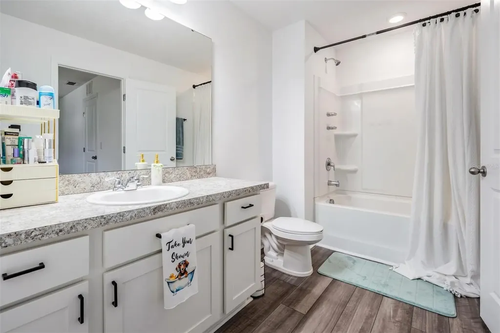 6266 Bucket Court Gibsonton FL 33534