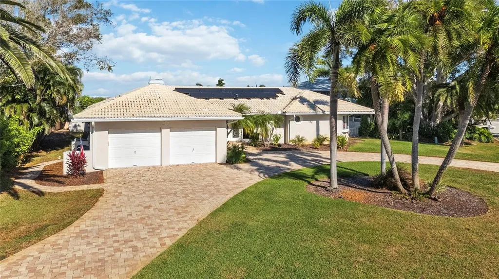 411 Belle Isle Avenue Belleair Beach FL 33786