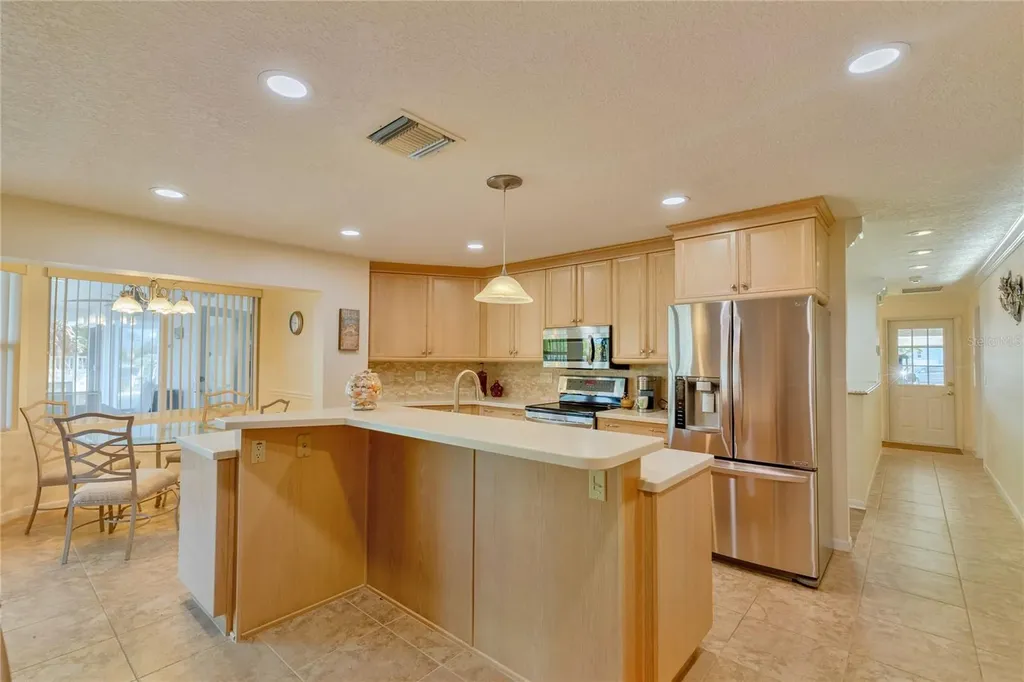 411 Belle Isle Avenue Belleair Beach FL 33786
