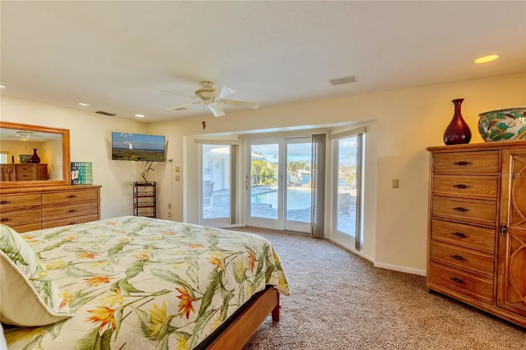 411 Belle Isle Avenue Belleair Beach FL 33786
