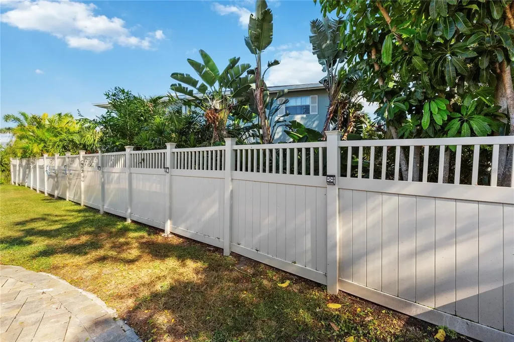 411 Belle Isle Avenue Belleair Beach FL 33786