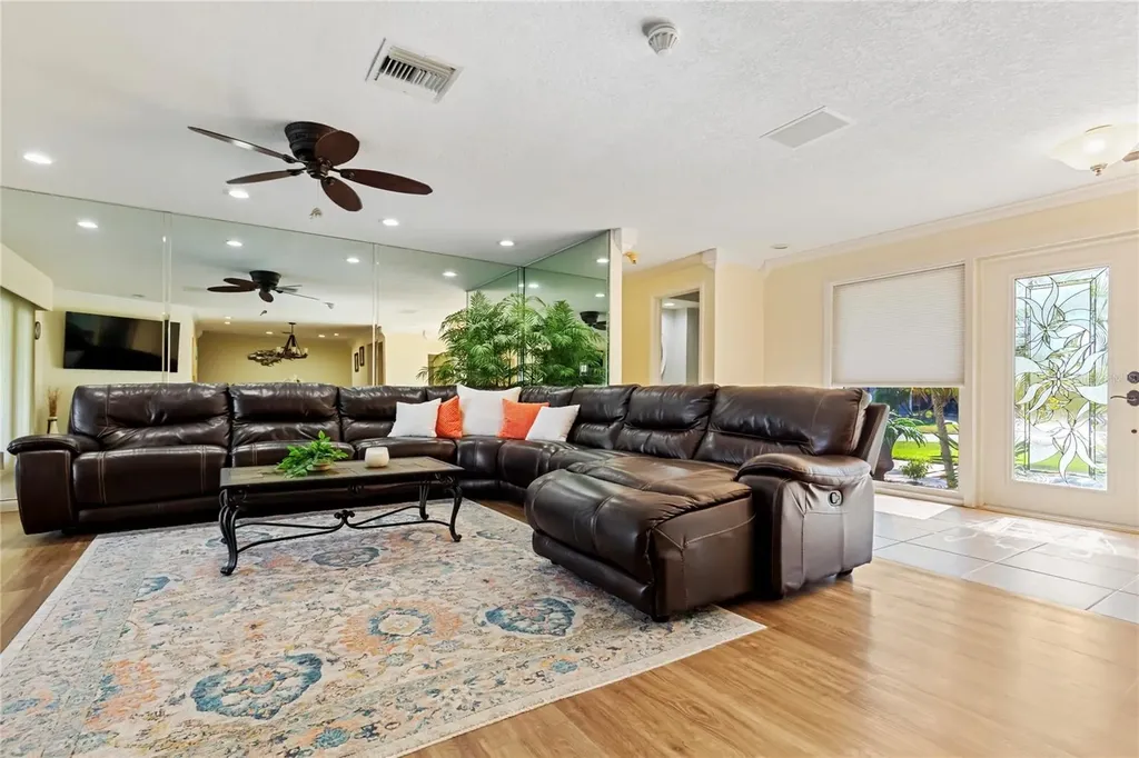 411 Belle Isle Avenue Belleair Beach FL 33786