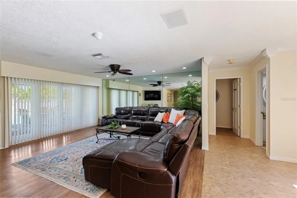 411 Belle Isle Avenue Belleair Beach FL 33786