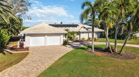 411 Belle Isle Avenue Belleair Beach FL 33786