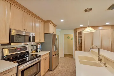411 Belle Isle Avenue Belleair Beach FL 33786