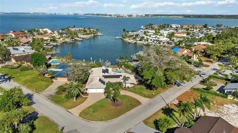 411 Belle Isle Avenue Belleair Beach FL 33786