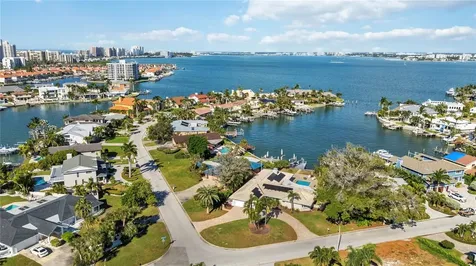 411 Belle Isle Avenue Belleair Beach FL 33786