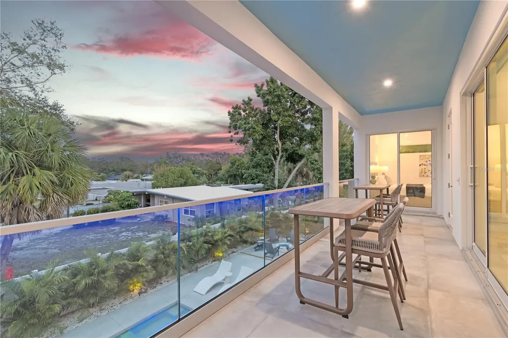 2585 Clematis Street Sarasota FL 34239