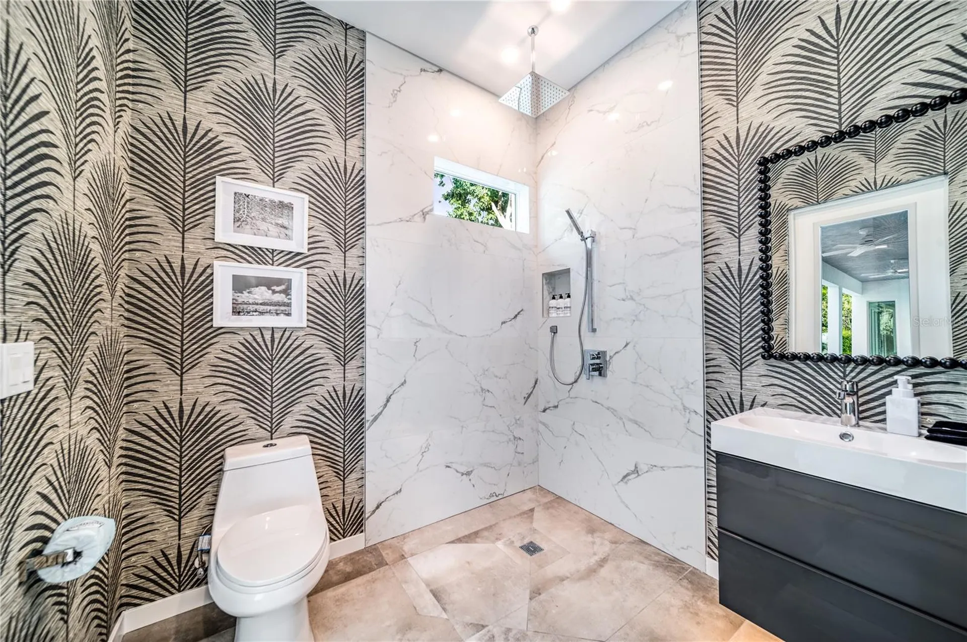 2585 Clematis Street Sarasota FL 34239