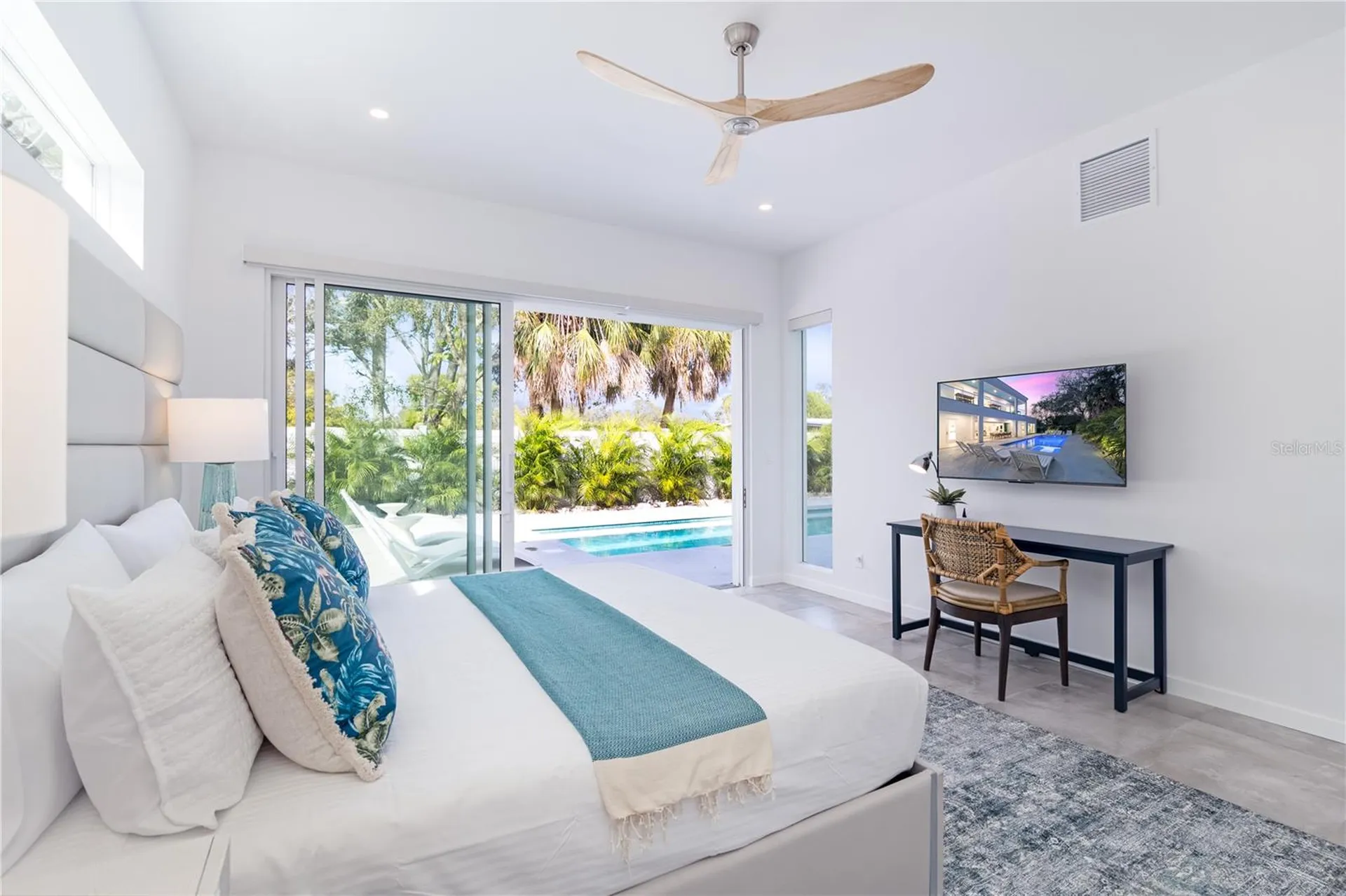 2585 Clematis Street Sarasota FL 34239