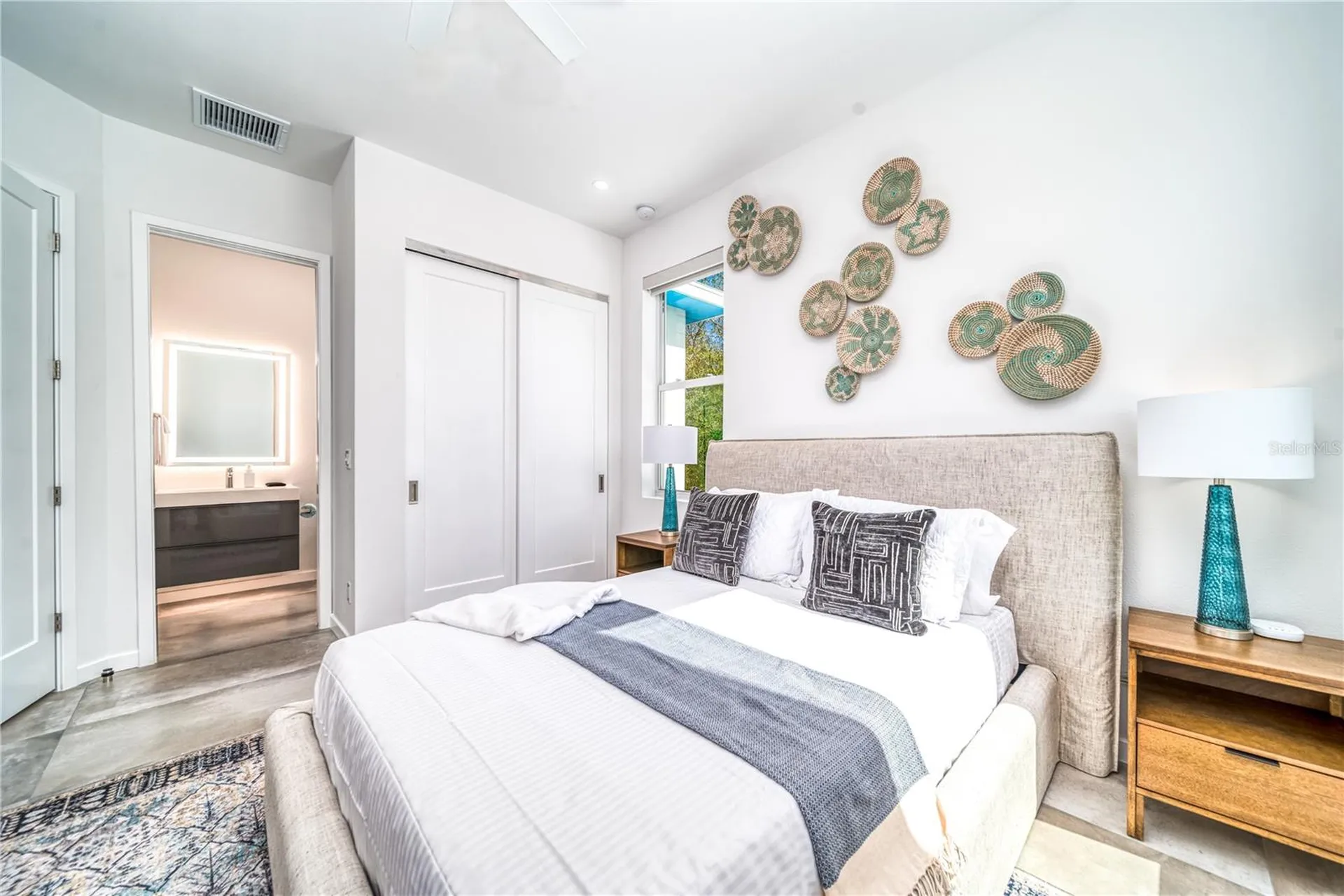 2585 Clematis Street Sarasota FL 34239