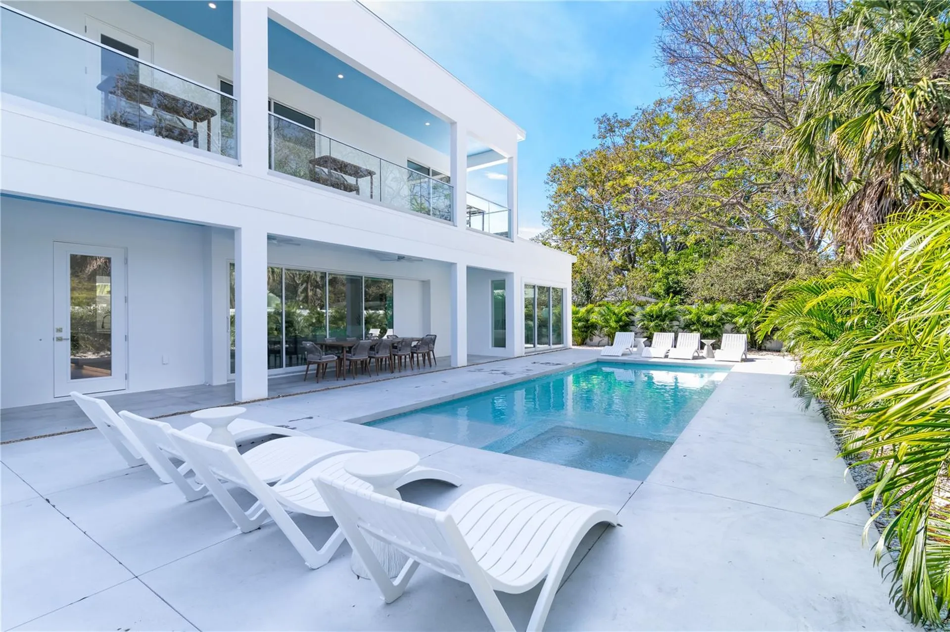 2585 Clematis Street Sarasota FL 34239