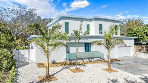 2585 Clematis Street Sarasota FL 34239