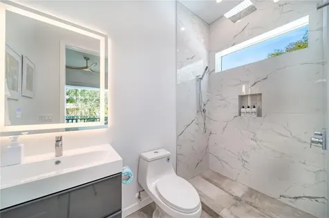 2585 Clematis Street Sarasota FL 34239