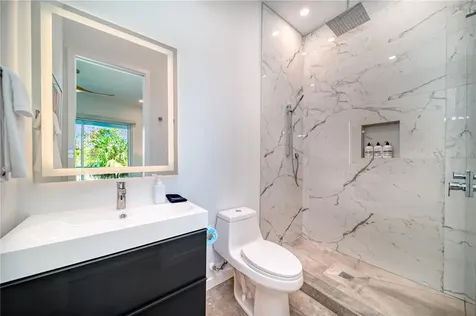 2585 Clematis Street Sarasota FL 34239