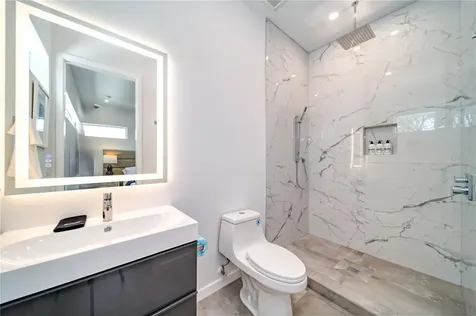 2585 Clematis Street Sarasota FL 34239