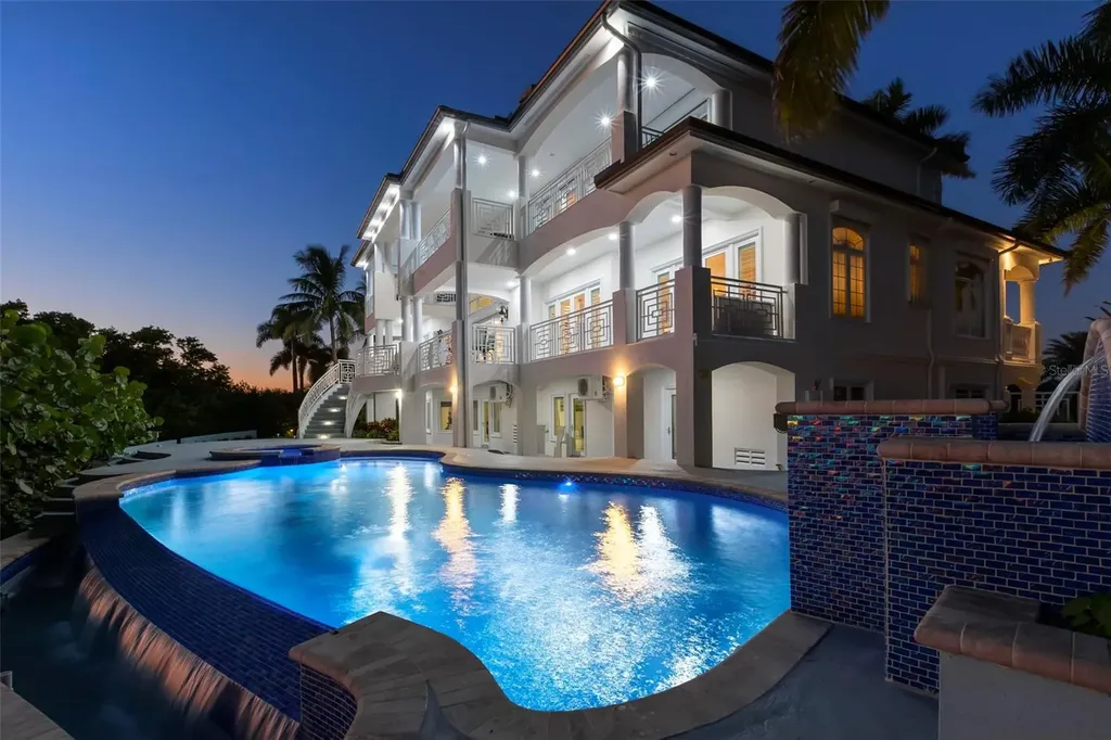 6199 54th Street S St Petersburg FL 33715