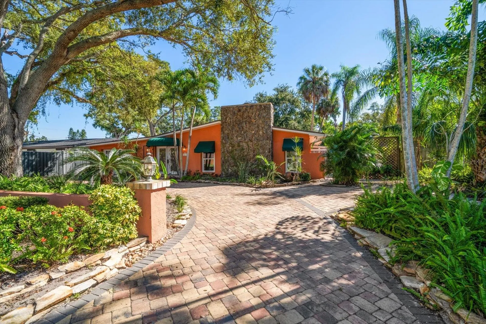 3033 82nd Way N St Petersburg FL 33710