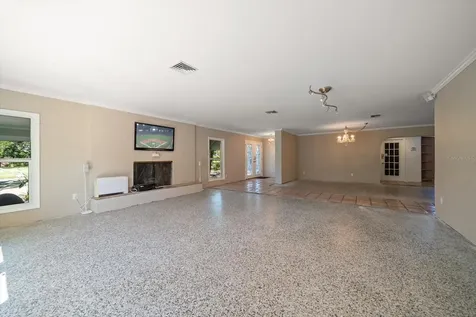 3033 82nd Way N St Petersburg FL 33710