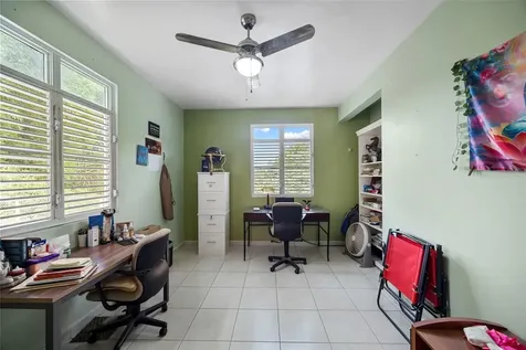 Calle 1 B-6, Lomas Del Sol Dev. Guaynabo PR 00971