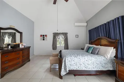 Calle 1 B-6, Lomas Del Sol Dev. Guaynabo PR 00971