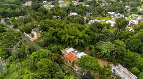 Calle 1 B-6, Lomas Del Sol Dev. Guaynabo PR 00971