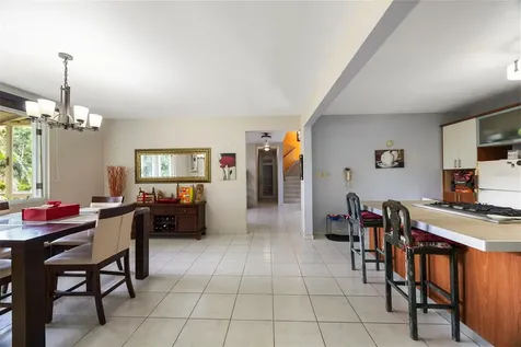 Calle 1 B-6, Lomas Del Sol Dev. Guaynabo PR 00971
