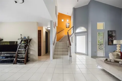Calle 1 B-6, Lomas Del Sol Dev. Guaynabo PR 00971