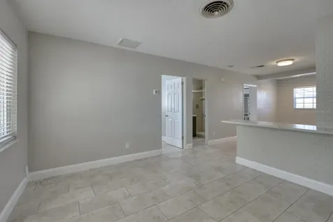 3815 1st Avenue N St Petersburg FL 33713