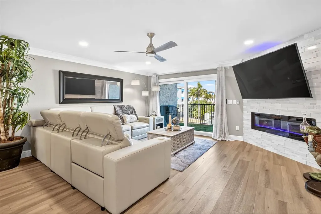 745 Pinellas Bayway S Tierra Verde FL 33715