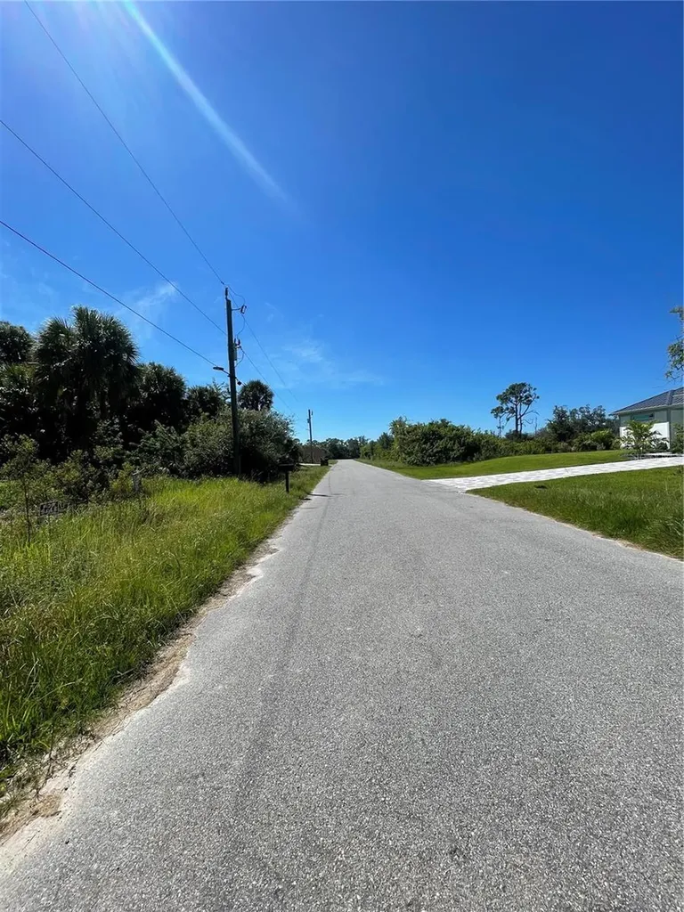 1221 Underhill Circle Port Charlotte FL 33953